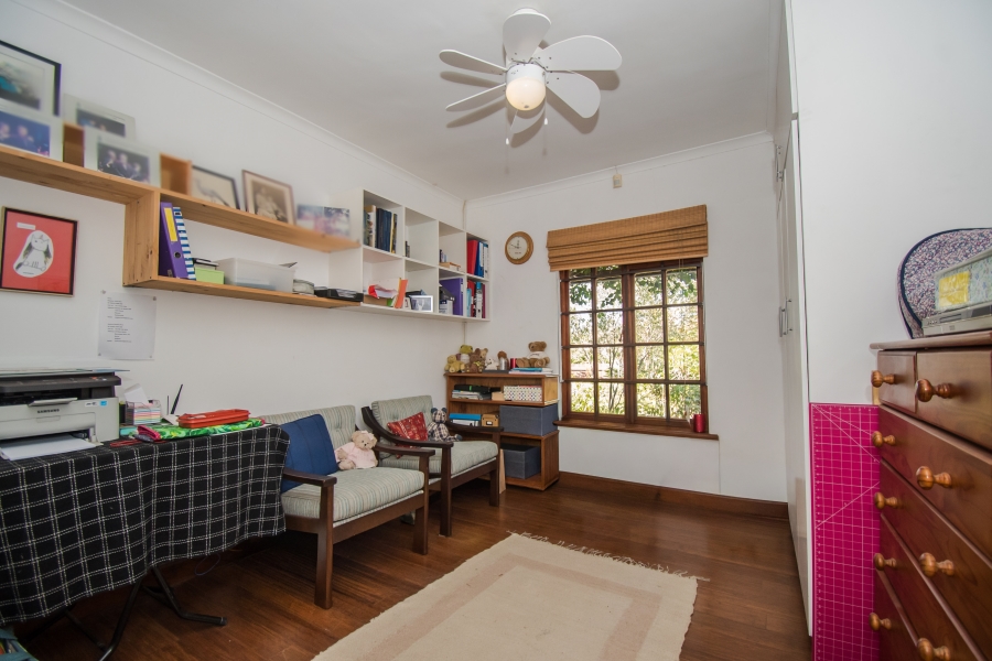 4 Bedroom Property for Sale in Roundhay Western Cape